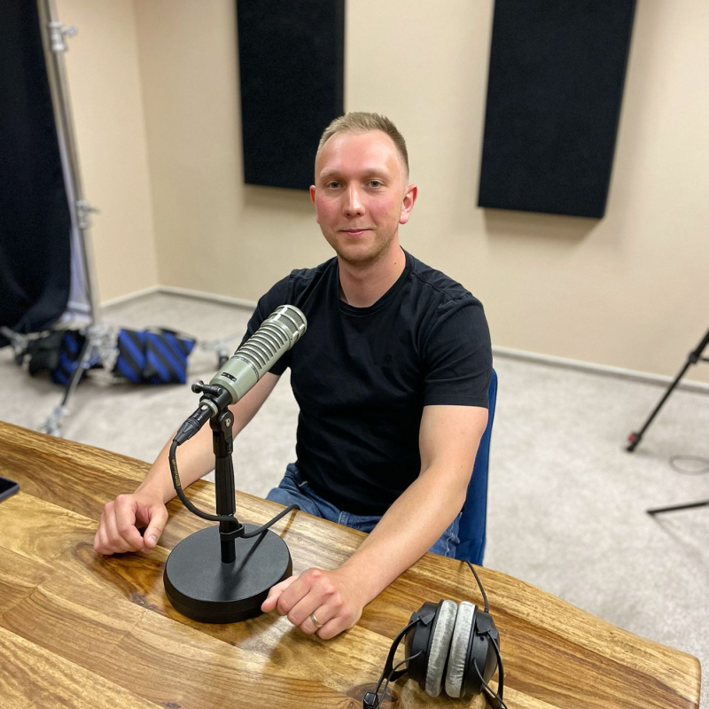 Obrázek epizody 95: Když máte na lidi stejné nároky jako na sebe / Jurij Starynec, Betsys