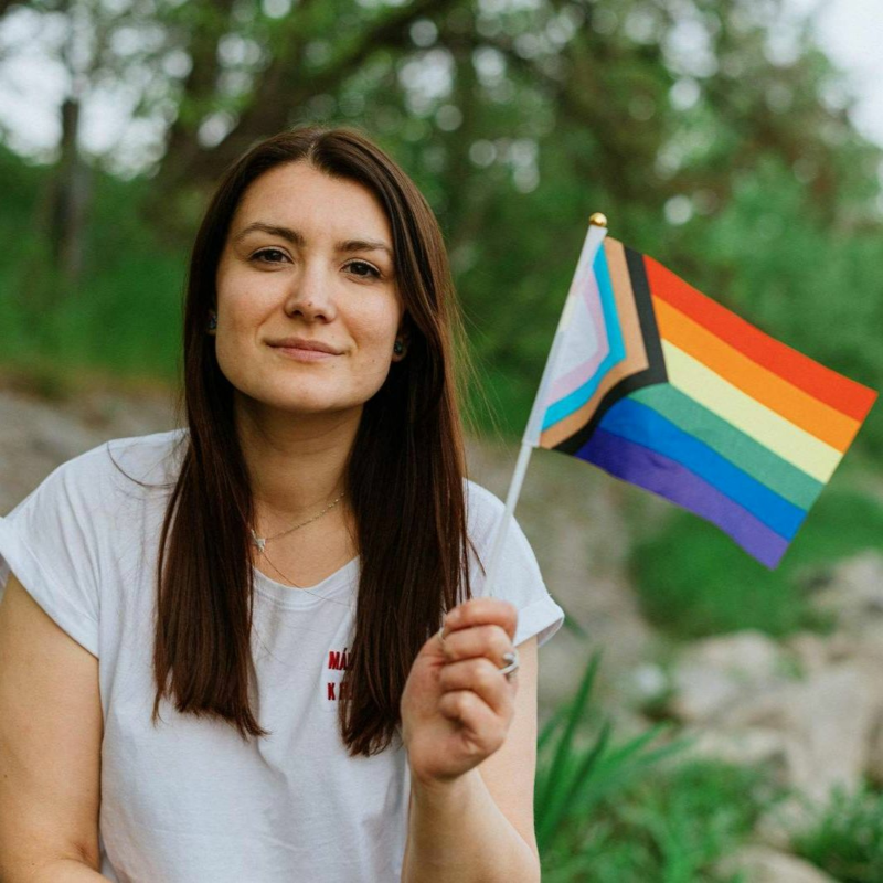 Obrázek epizody Přestaňme gayům zakazovat darovat krev!