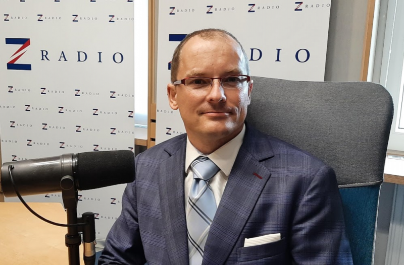 Ekonom Vladimír Pikora: Bojím se, že po volbách bude vládnout levice, která šetřit neumí. Co nezakážou, to zdaní