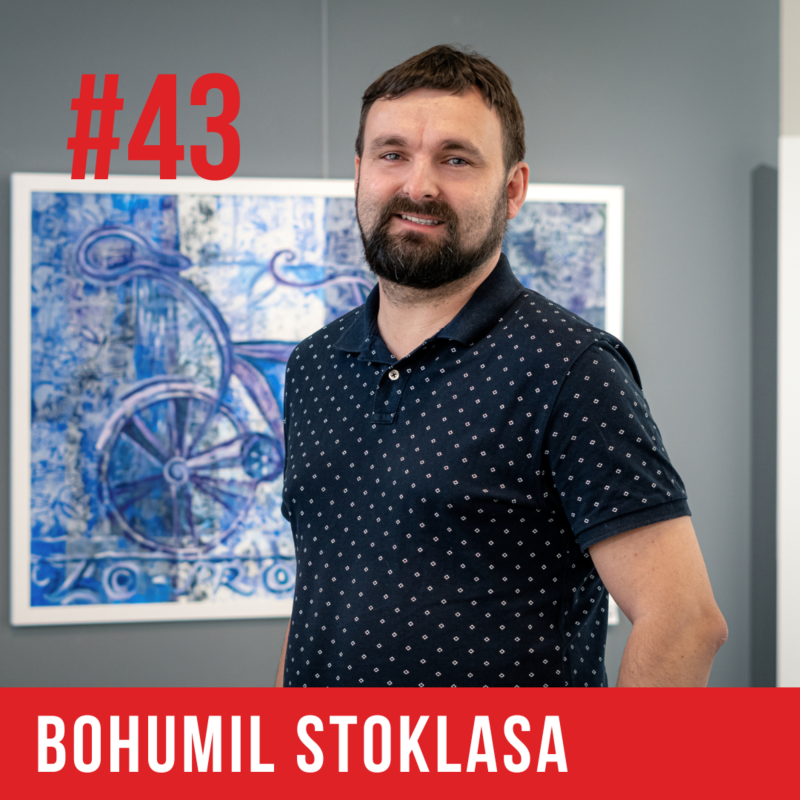 Obrázek epizody Optik: Pří výrobě čipů měříme s přesností na miliardtinu. Asie nás dohání mílovými kroky