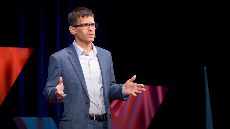 Obrázek epizody The US can move past immigration prisons -- and towards justice | César Cuauhtémoc García Hernández