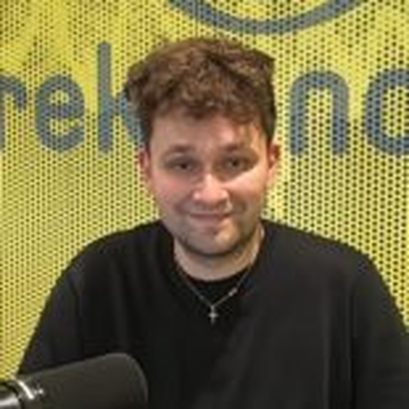 Obrázek epizody Oliver Adámek k výsledkům voleb v Maďarsku: Magyar bude muset zachovat vztahy s příznivci Orbána