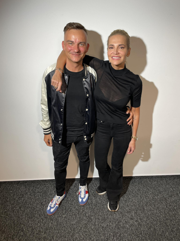 Obrázek epizody SPIN TALK - DARA ROLLINS O R´N´B´, RAPU, O2 ARÉNĚ A O ZVONCÍCH ŠTĚSTÍ VE SPIN TALKU U ROMANA BLINKY NA RÁDIU SPIN