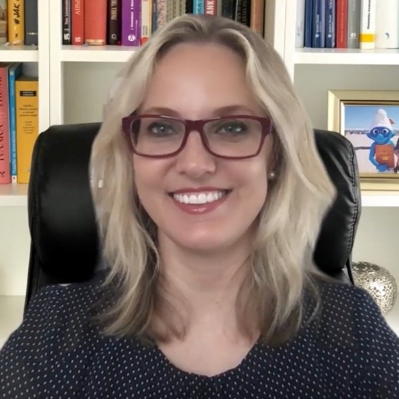 Obrázek epizody Podcasty21 - #17 Lucie Radkovičová (advokátka & mentorka)