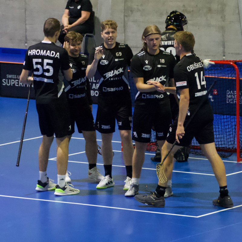 Obrázek epizody Florbal.cz podcast: Black Angels v Pardubicích, finské posily v Ostravě