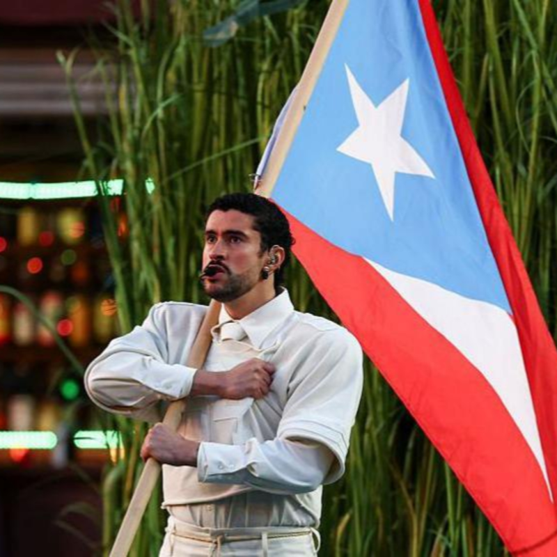 Obrázek epizody Proč mají bílí boháči rádi Bad Bunnyho? A jak snadno se dalo před třiceti lety sehnat číslo na Havla?