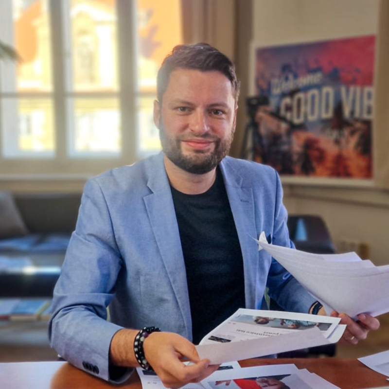 Obrázek epizody Čau Praho! #32: Obří inflace. Nedostatek míst na středních školách. Zeštíhlení státu se nekoná.