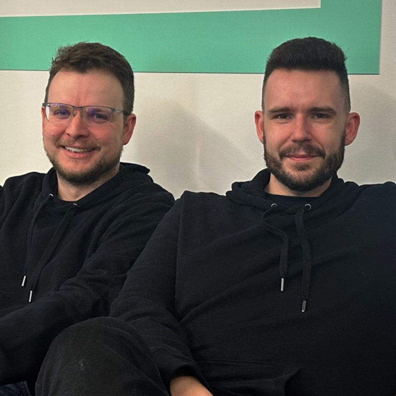 Obrázek epizody Autoři podcastu Zjisti víc: Témata nevybíráme, témata si vybírají nás. Někdy dokonce ve sprše