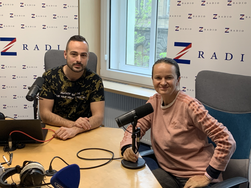 Obrázek epizody Karel Gott byl pro mě symbolem laskavosti, vzpomíná fotografka Lenka Hatašová