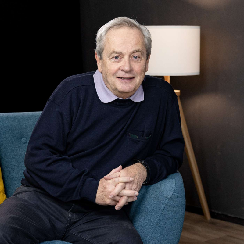 Obrázek epizody Alexander Hemala prozradil, jak se žilo v sousedství se Stelou Zázvorkovou a Hanou Hegerovou