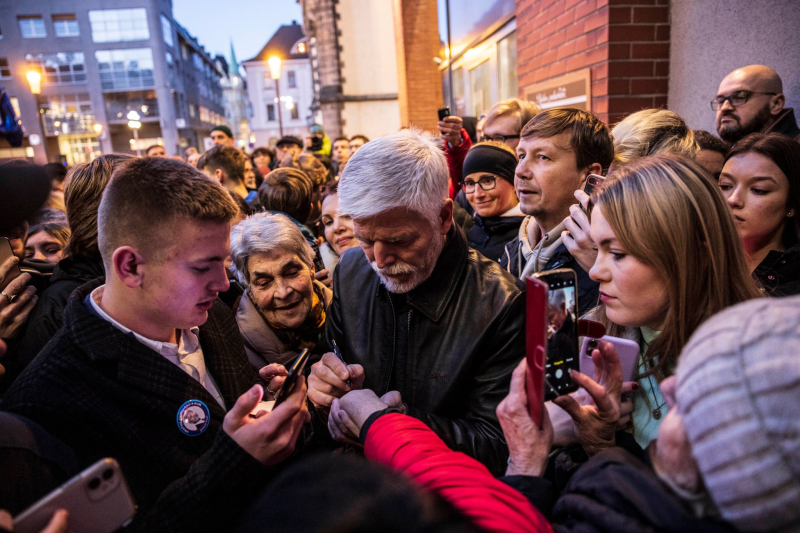 Obrázek epizody Padly bariéry mezi voliči vládních stran a opozice, jiné vyvstaly. Jak změní prezidentská volba českou politiku?