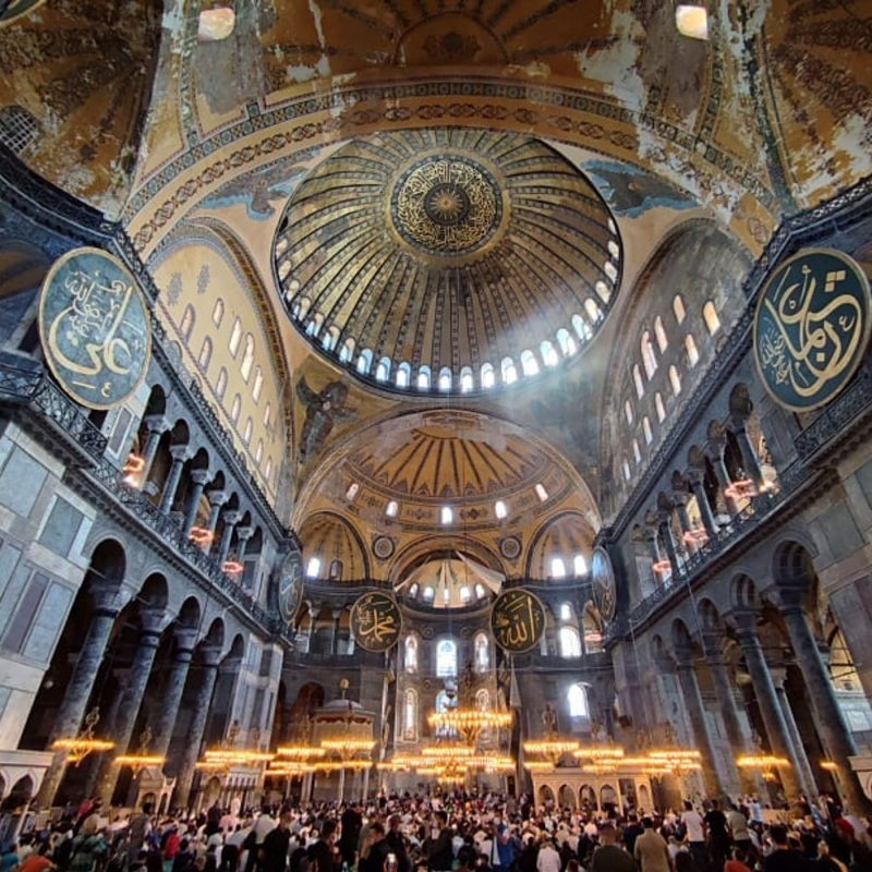 Obrázek epizody Ešus 27/9/2021: Vladimír Váchal v Iránu, Saudské Arábii a Turecku