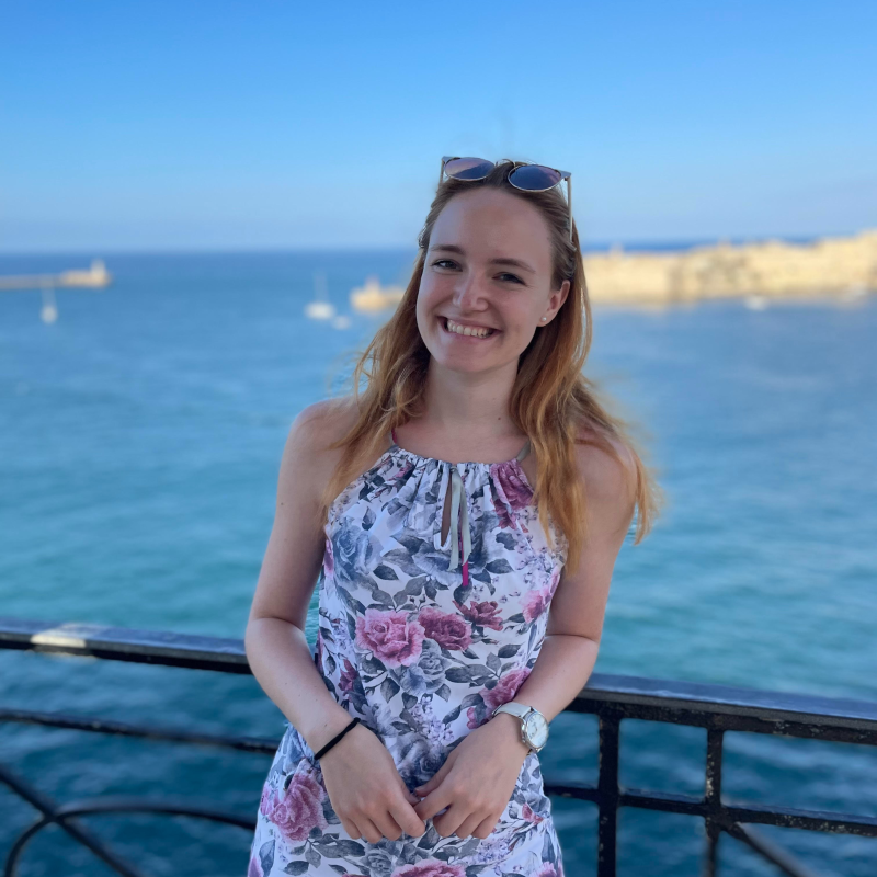 Obrázek epizody Mýty o první pomoci: Kyseliny? Zásady? Neutralizovat? (Lída Volavá, PrPom)