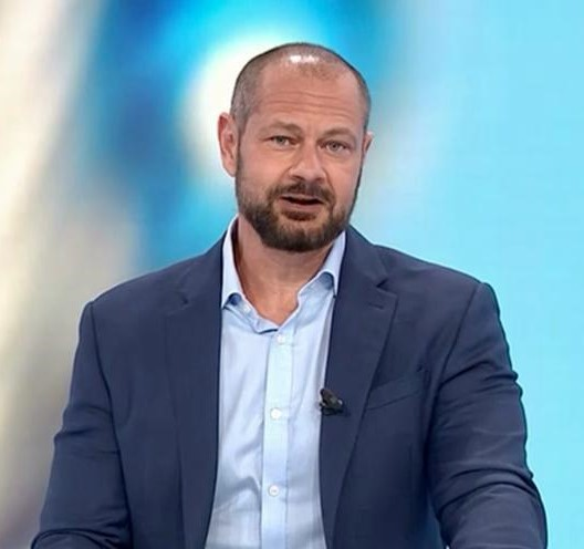 Obrázek epizody Tomáš Vzorek: „Nechodím do trafiky pro bulvár, abych koukal na naše fotky.“