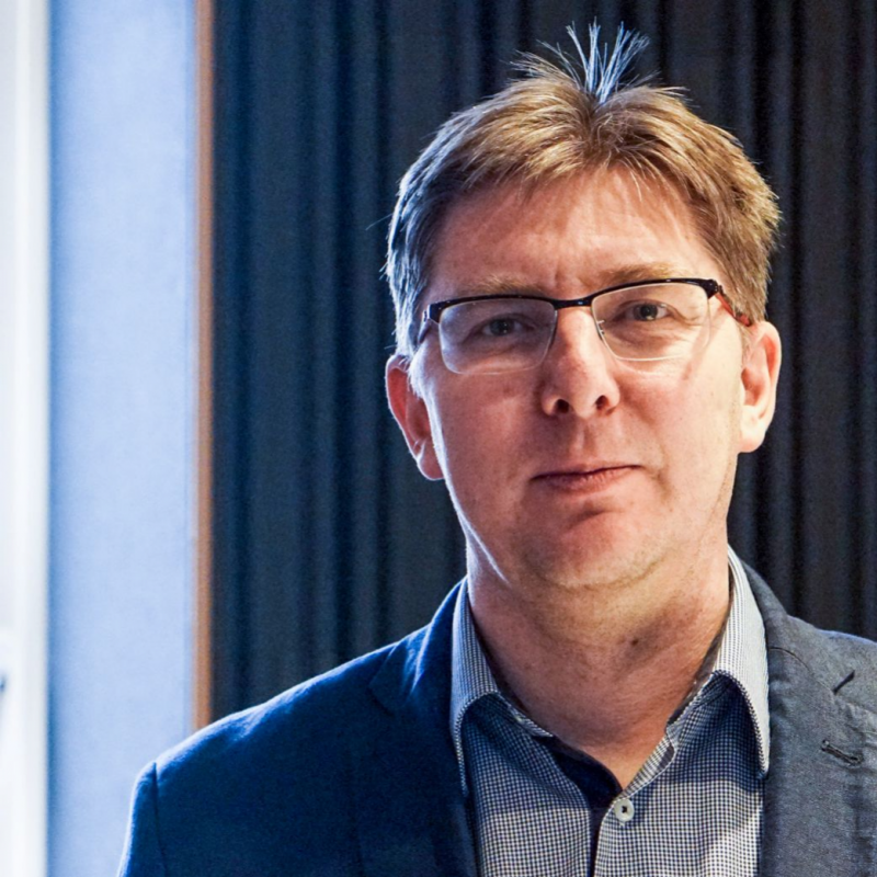 Obrázek epizody Martin Slosiarik - Kotlebovi sa podľa výskumov darí oslovovať nevoličov aj bývalých voličov Smeru