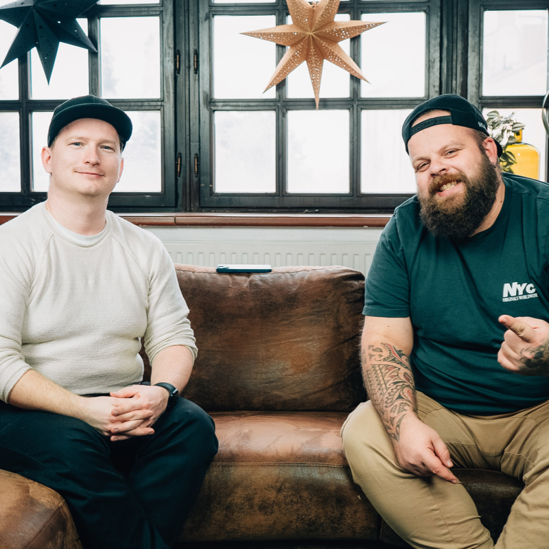 Obrázek epizody Svatební talk #8 - Jiří Urban (fotograf a kameraman) a Lukáš Kenji Vrábel