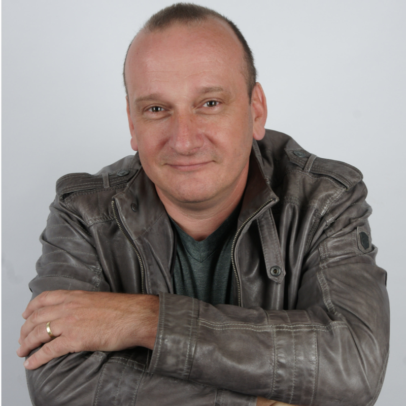 Obrázek epizody 8: PRVNÍ CHODSKÁ: Firmu budoval třicet let, dnes ji řídí synovec a dvě dcery. Co je důležité při předání dodržet a čeho se vyvarovat?