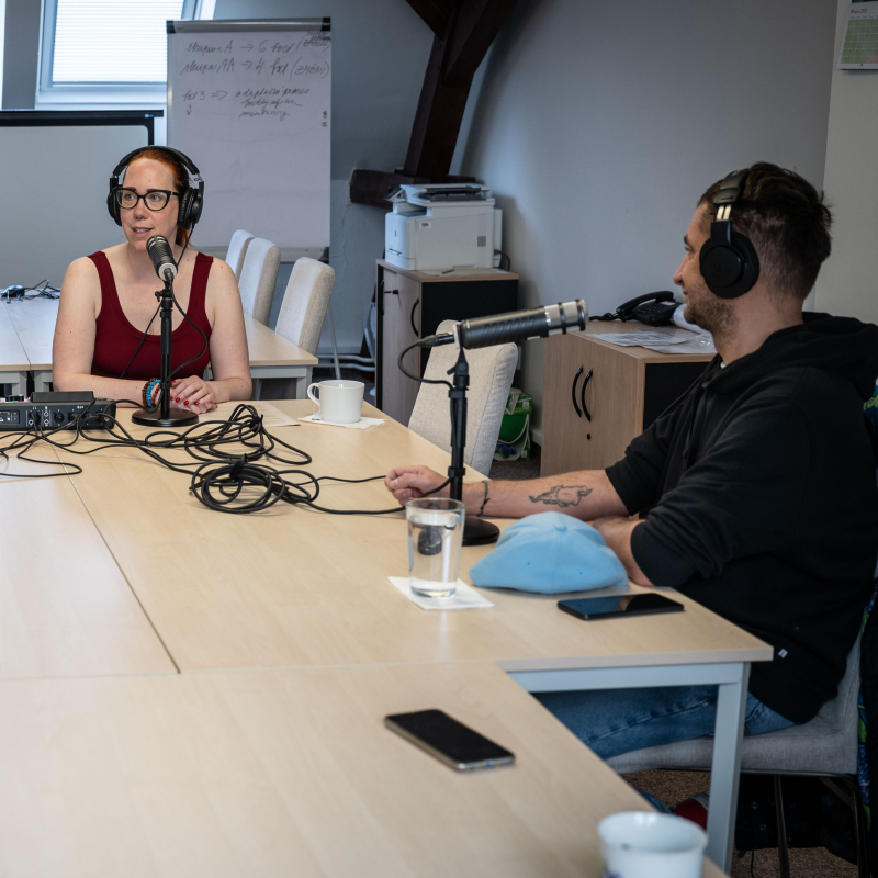 Obrázek epizody O duševním zdraví s psycholožkou a peer asistentem