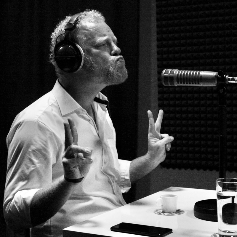 Obrázek epizody 2: Tomáš Sedláček: Zamiloval jsem si konspirační teorie