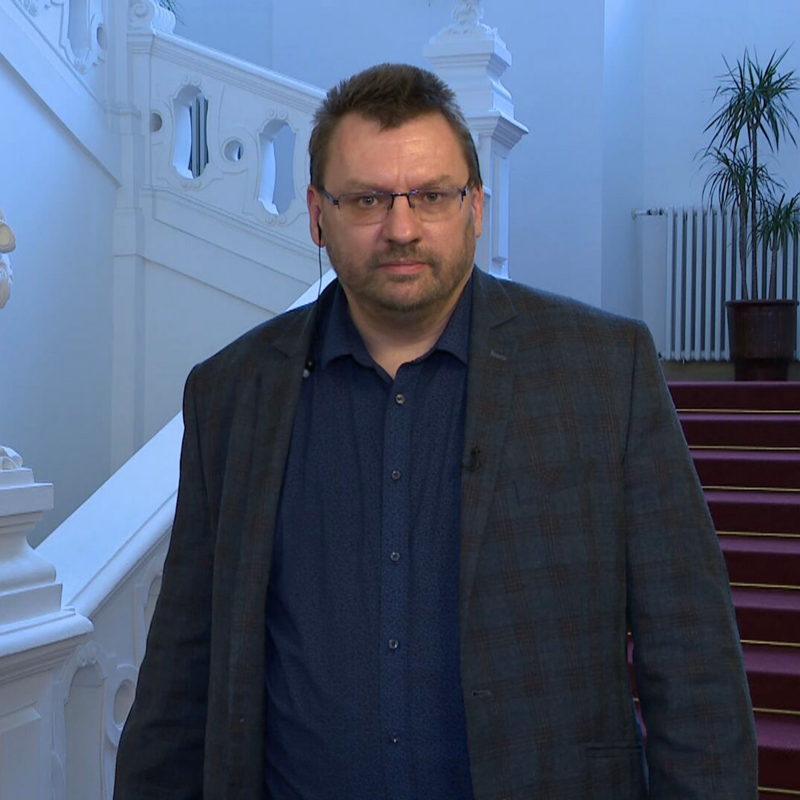 Obrázek epizody Volný: Zavání to honem na čarodějnice. Ostatní si roušky mimo kamery také sundávají (Interview Martiny Kuzdasové, 26. leden 2021)