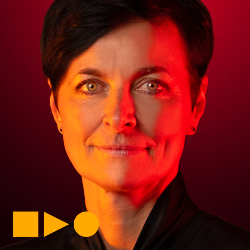 Obrázek epizody Lenka Bradáčová: Umělá inteligence rozhodovala u soudu rasisticky. Co je vlastně spravedlnost?