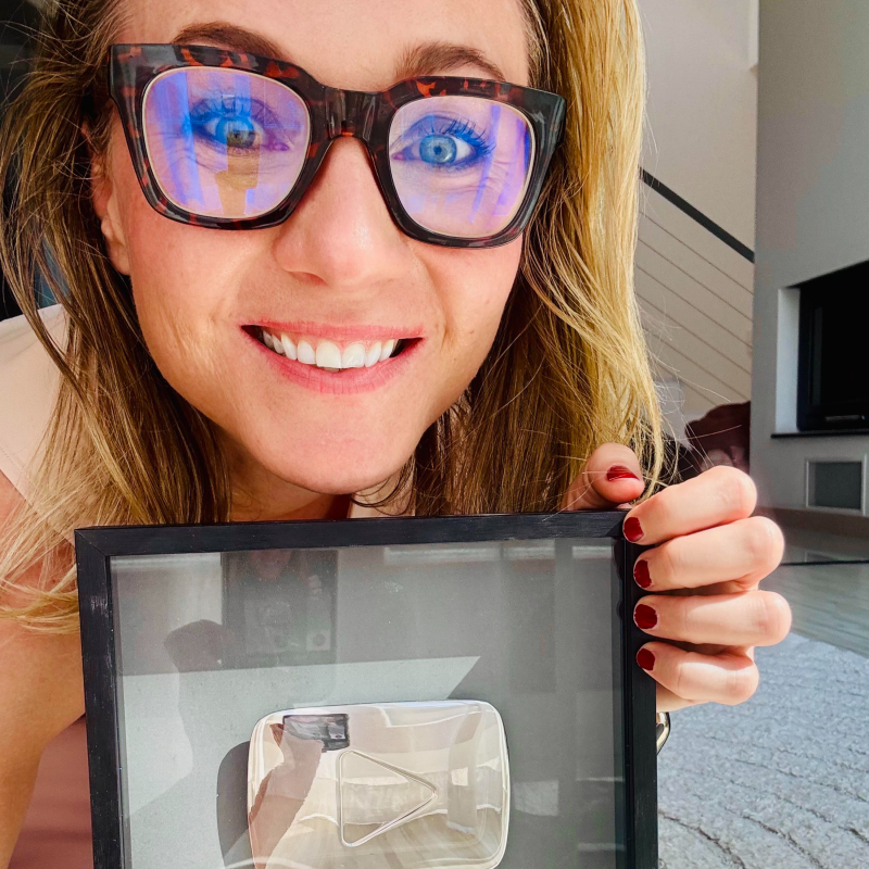 Obrázek epizody Kdybych začínala YouTube v roce 2025… (Moje chyby + Manuál od 0)