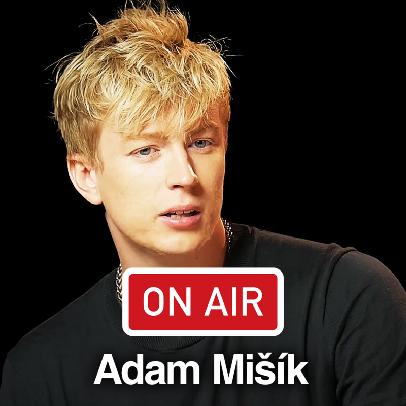 Obrázek epizody Adam Mišík ON AIR: „Ve dvanácti jsem přišel na to, že kytara na holky celkem funguje."