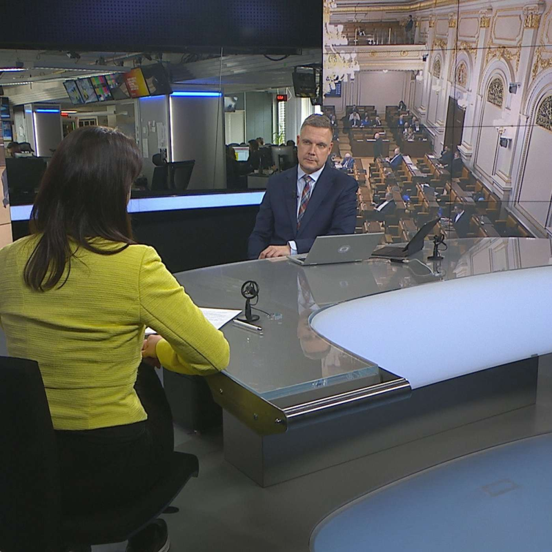 Obrázek epizody Co přinesl týden v politice: americká cla, plánované schůze Poslanecké sněmovny, priority do konce volebního období (11. 4. 2025)