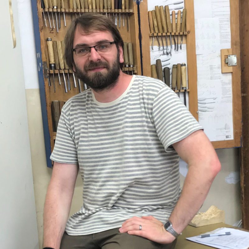 Obrázek epizody Petr Kořínek o restaurování a uměleckém truhlářství l RobinStudio