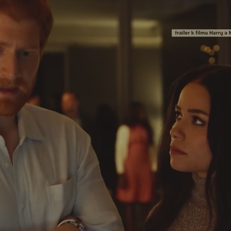 Obrázek epizody Meghan a Harry ve filmu (zdroj: CNN Prima NEWS)
