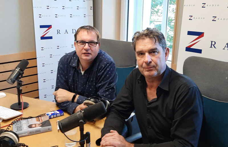 Obrázek epizody Čína vůbec neví, co je to svoboda slova. Brutálně potírá jakýkoliv její náznak, říká bývalý zpravodaj Tomáš Etzler