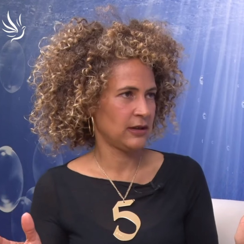 Obrázek epizody Monika Ben Thabetová, Tajná moc čísla 5