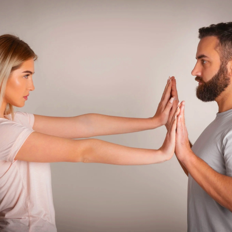 Obrázek epizody Small Talk #178 - Jak si taktně držet druhé od těla