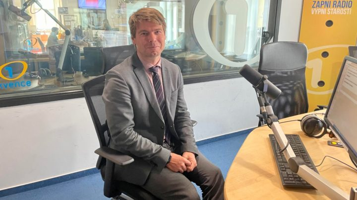 Obrázek epizody Jan Herget: Češi mají rádi chalupy, penziony a kempy