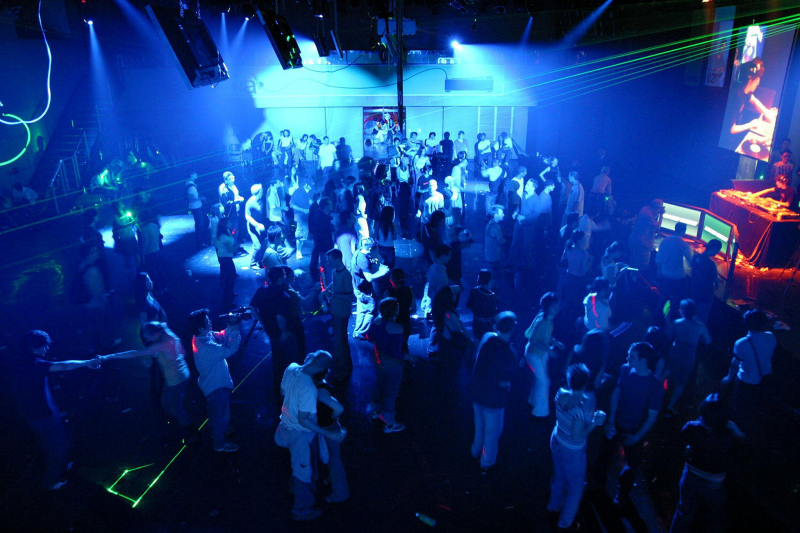 Obrázek epizody Lékaři, právníci i studenti. Češi čím dál víc prahnou po kokainu