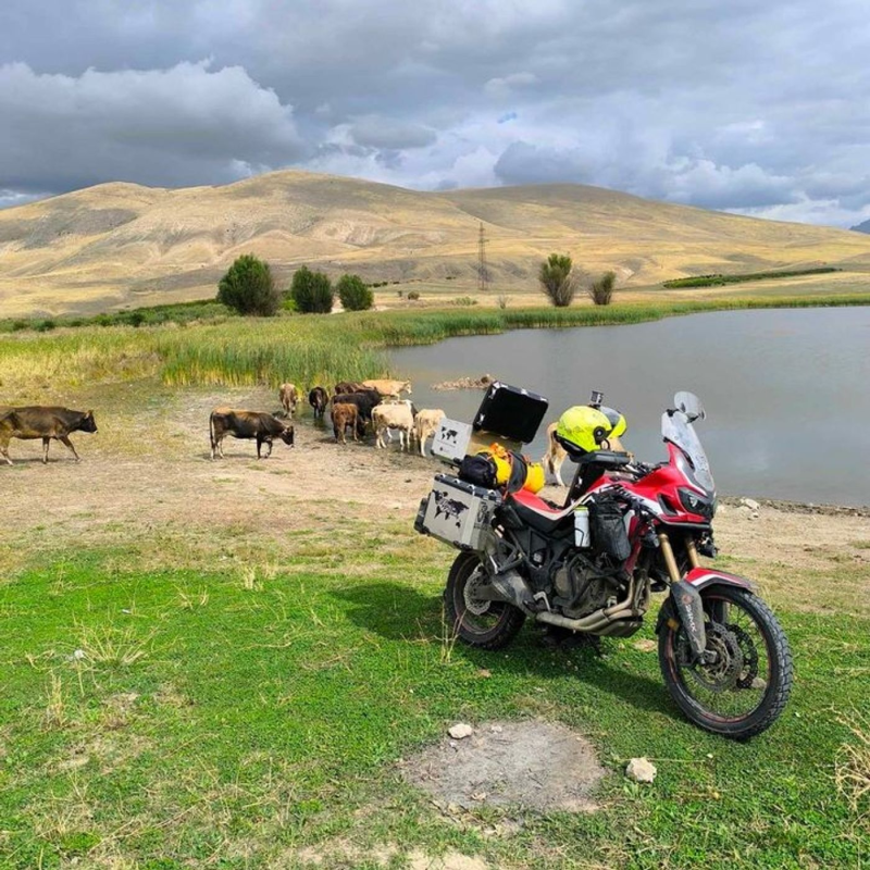 Obrázek epizody Ešus 11/11/2024: Pavel, motorka a Kavkaz