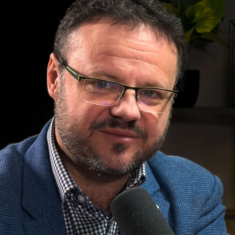 Obrázek epizody René Zavoral ~ Dáme na oltář 400 milionů Kč, ať se poplatky neruší