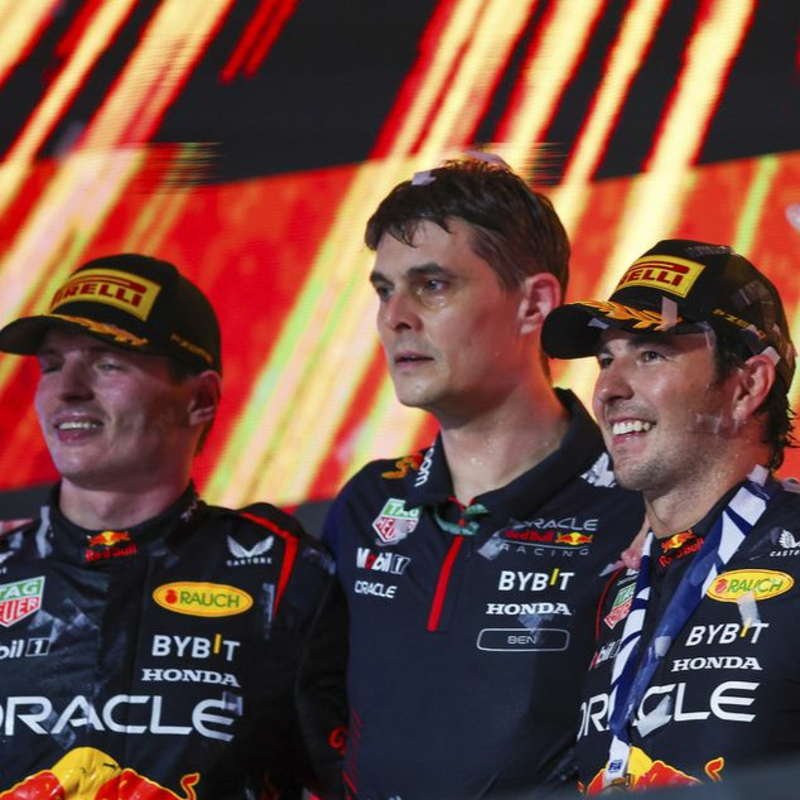 Obrázek epizody InstaPokec z Džiddy: Verstappenovy šachy s Pérezem a strašidelné scénáře kolem Alonsova (ne)trestu