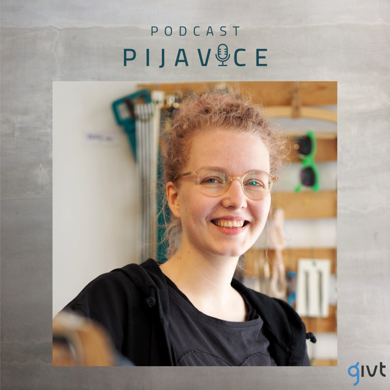 Obrázek epizody #1 O bezdomovectví a udržitelné módě s Evou Dudovou z Přestupní stanice