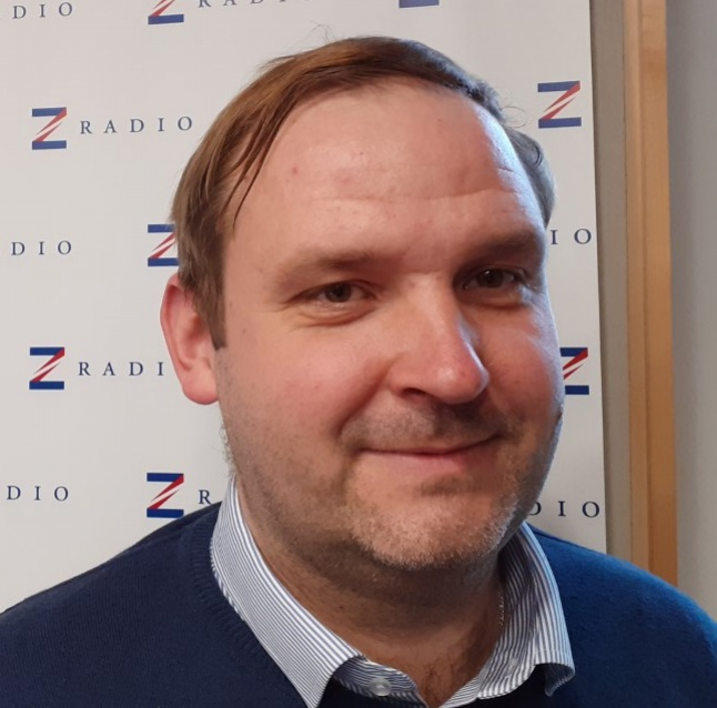 Obrázek epizody Vinař Petr Ptáček: Nemám rád burčák. Chutnám kvasící mošty velmi často a intenzivně během sklizně. Jsem toho docela přesycený na to, abych to ještě pil.