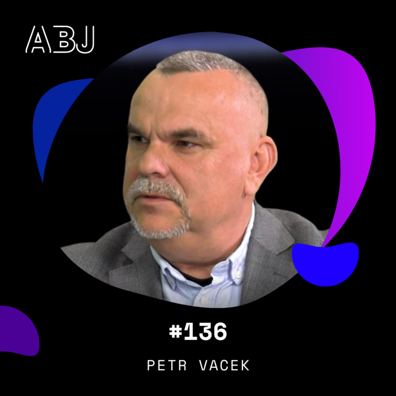 Obrázek epizody "Některé vlajky by na demonstraci 11.3. vzbuzovaly škodlivé konotace," říká místopředseda strany PRO Petr Vacek.