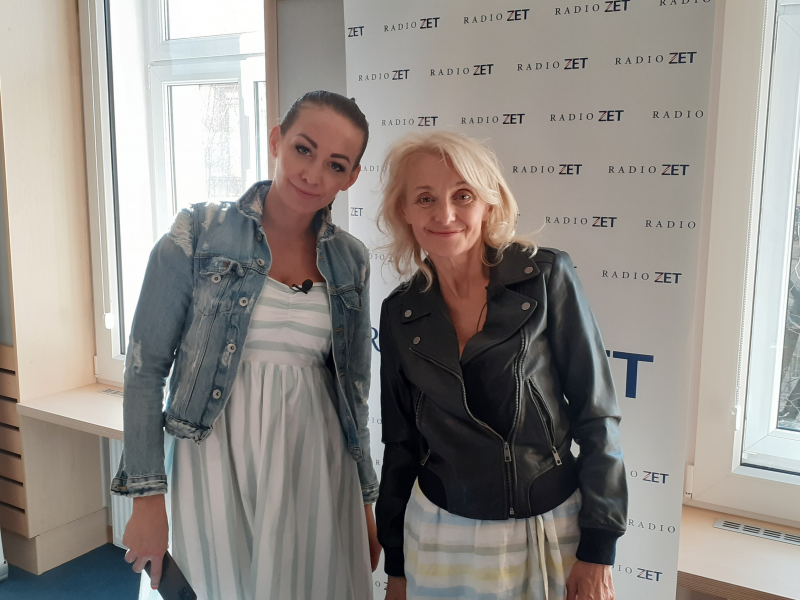 Obrázek epizody Dáváme si mezi sebou výzvy a úkoly, Agáta mě třeba nutila pít kachní krev, říká Žilková s Hanychovou