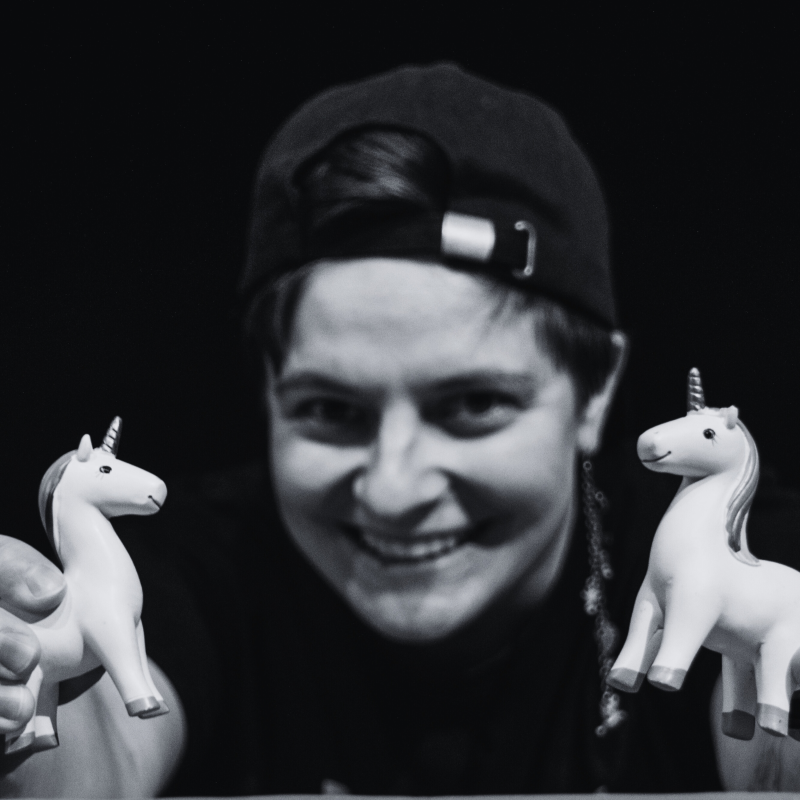 Obrázek epizody Co je gender, genderová identita, sexualita a pohlaví? - Agáta Hrdličková ■  Epizoda 12  ■  GAY GUYS PODCAST