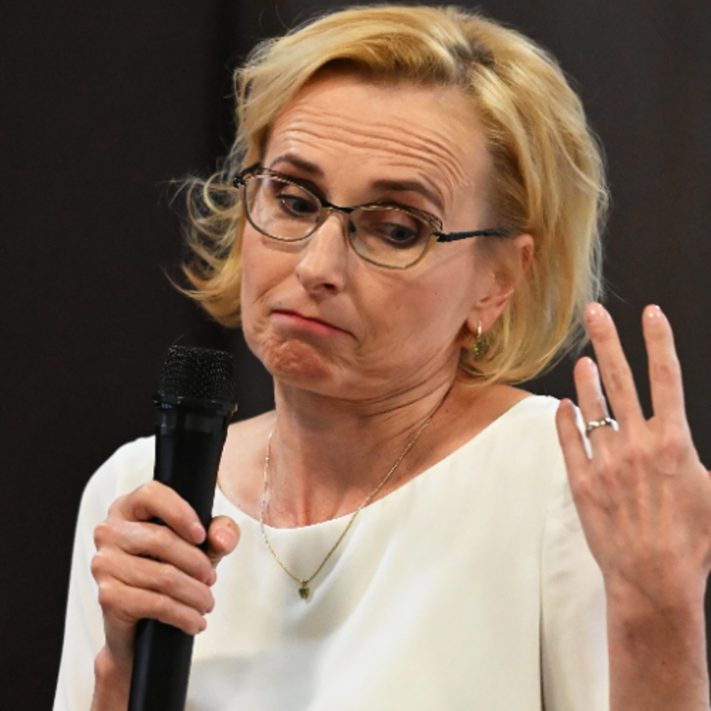 Obrázek epizody Čteme Romea.cz - František Kostlán: Záměry komunistů, které hlásá Konečná, se překrývají s Putinovým plánem