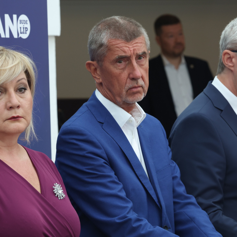 Obrázek epizody Babiš zůstává poslancem i šéfem ANO. Hlavními tvářemi hnutí ale budou Schillerová a Havlíček