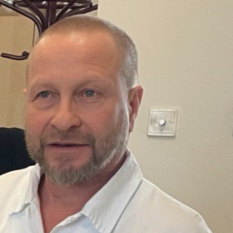 Obrázek epizody Zdravotnictví stojí na lidech, říká ředitel a chirurg Lukáš Velev