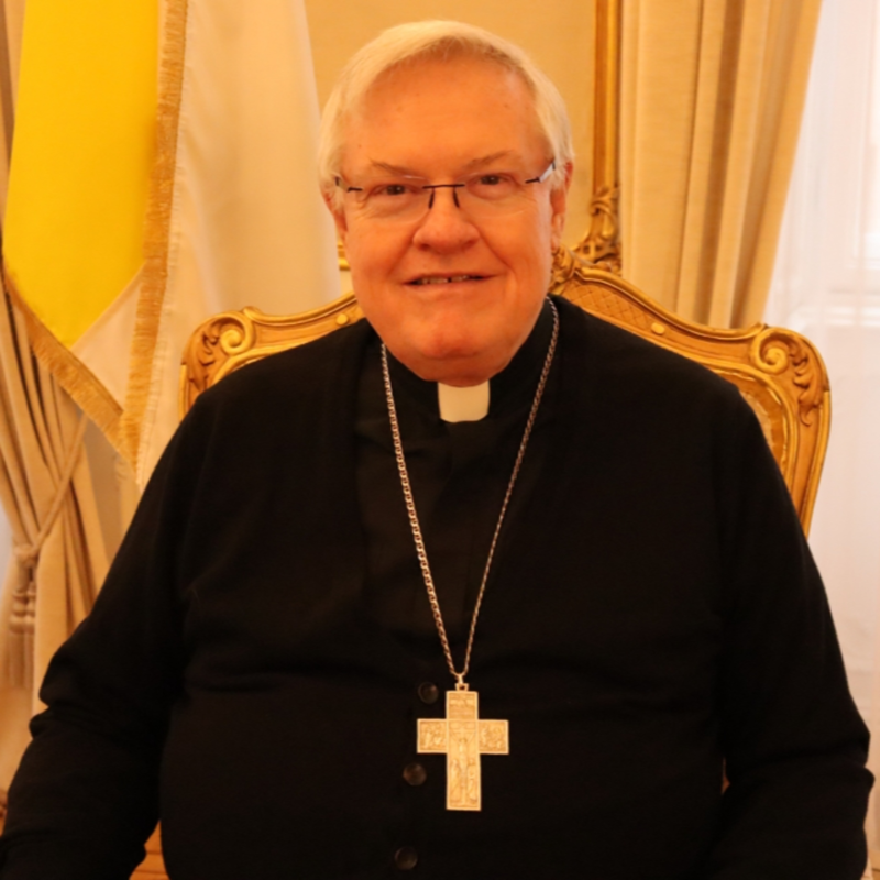 Obrázek epizody J.E. Charles D. Balvo, apoštolský nuncius, diplomat Svatého stolce, doyen diplomatického sboru v ČR a titulární arcibiskup castellský