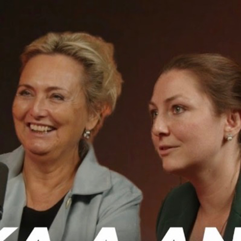 Obrázek epizody PETROF | Zuzka a Anička - 2 generace, jeden příběh ikonické značky 🎹. Vznikne v Hradci Petrof čtvrť ?