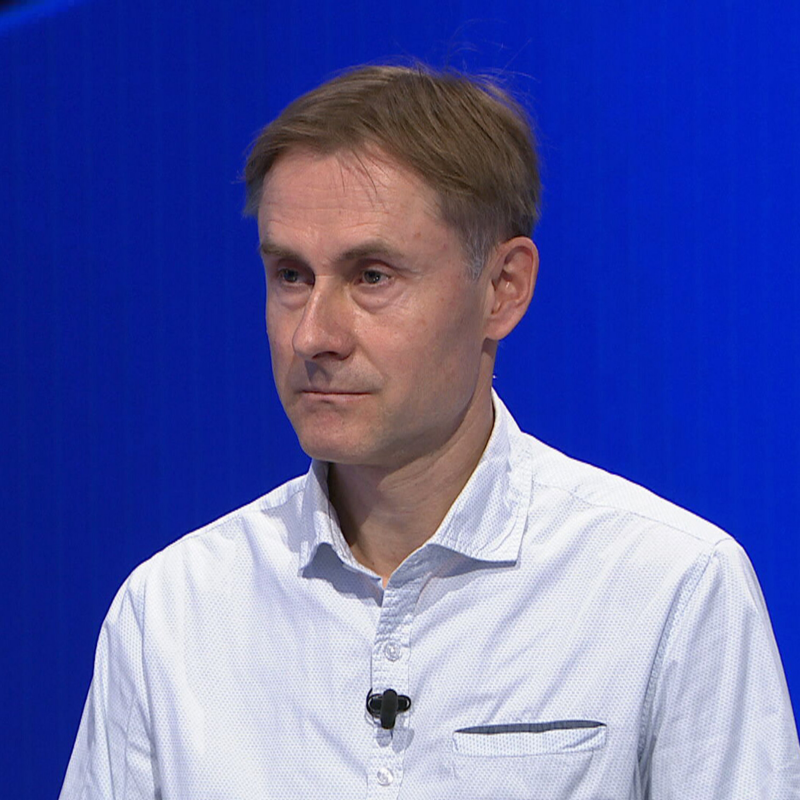 Obrázek epizody Hroboň: Očkování seniorů je v zájmu žáků i hospodských. Úmrtnost klesne na půlku (Interview Martiny Kuzdasové, 15. leden 2021)