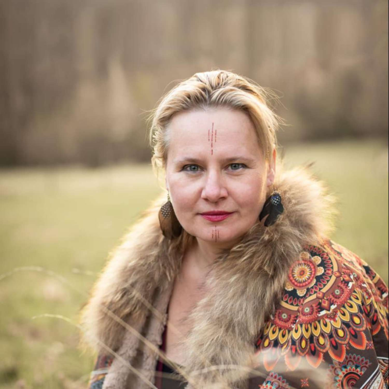 Obrázek epizody Ceremonialistka? Co to jako je? s ceremonialistkou Miroslavou Jiráskovou